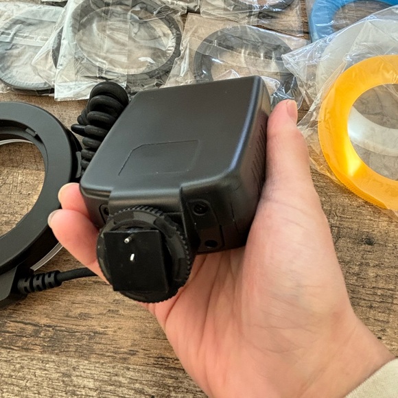 Travor 48 Macro LED Ring Flash Light Bundle for Canon, Nikon, Sony Cameras - Picture 5 of 7